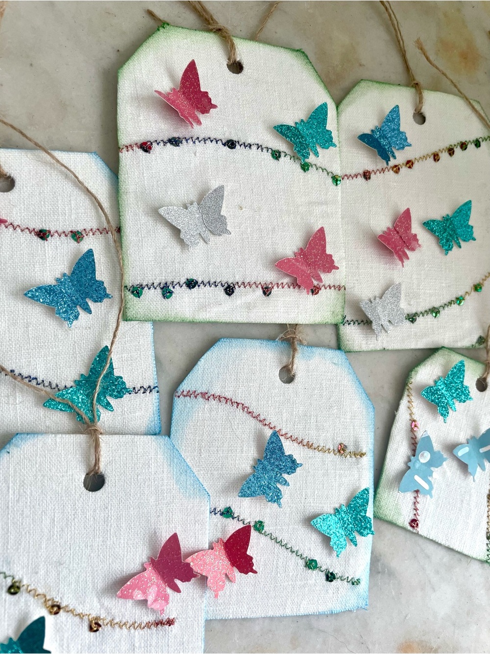 5 vantage fabric hang tags w glitter butterflies